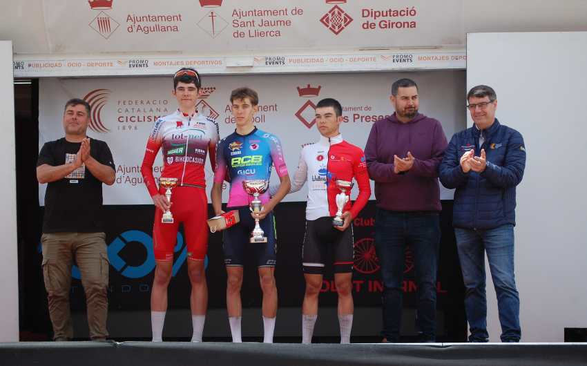Podi de la Volta a Girona en categoria júnior Podi de la Volta a Girona en categoria júnior