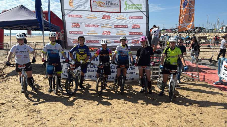 Sortida per a les finalistes de la Copa d'Espanya de Trial en categoria femenina Sortida per a les finalistes de la Copa d'Espanya de Trial en categoria femenina